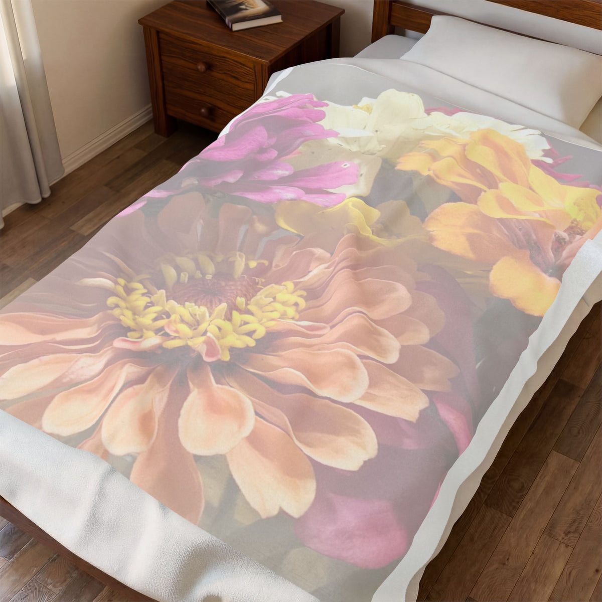 Elegant Floral Bloom Velveteen Plush Blanket